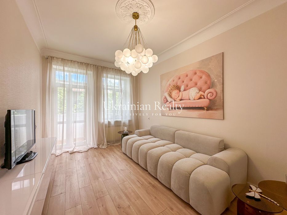 Продаж 2к квартири вул. Джона Маккейна 37 БЕЗ %