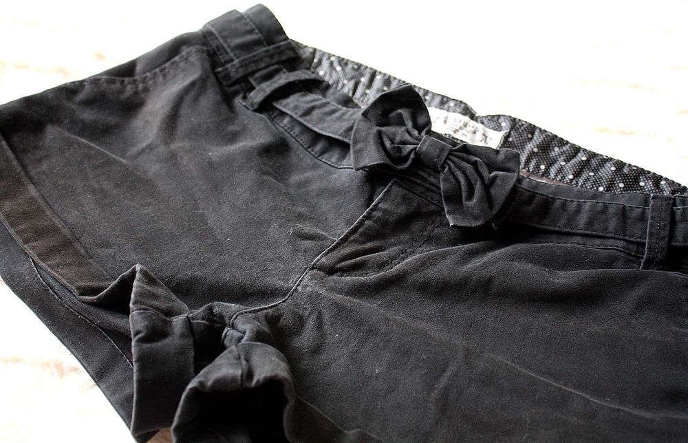 Calções Pretos Pull & Bear com Laço