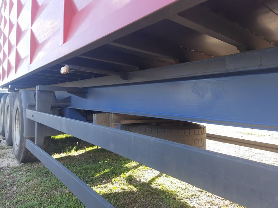 Самоскид-контейнеровоз 60куб