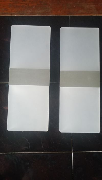 Zestaw 2 kinkietów LED nowoczesnych, kolor biały