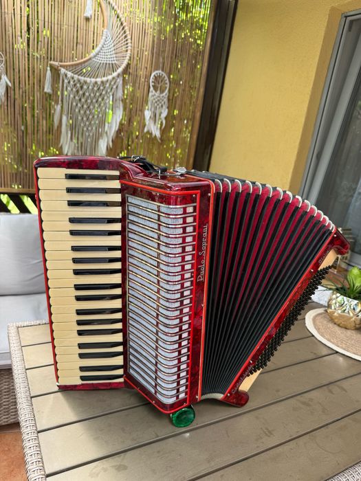 Akordeon Paolo Soprani 120 bas 4 chóry