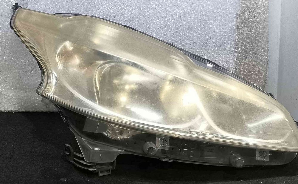 Ótica / Farol Direito 9802221280 - PEUGEOT 208 I