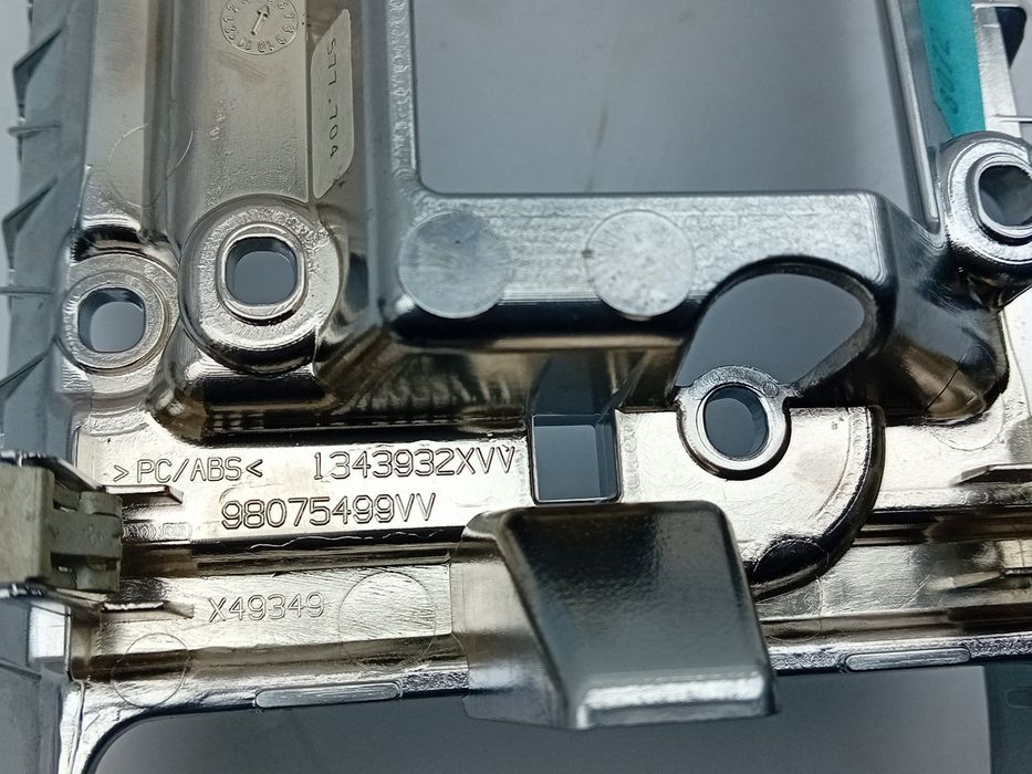 Moldura da consola central / rádio / aro PEUGEOT 308 SW II
