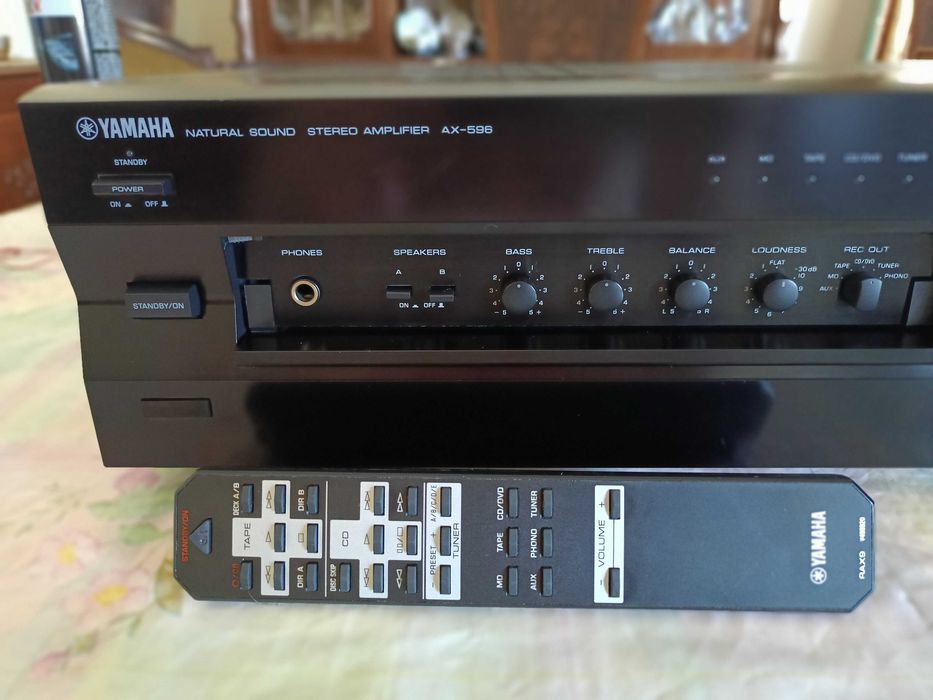 Amplificador Yamaha AX-596 100 watts por canal