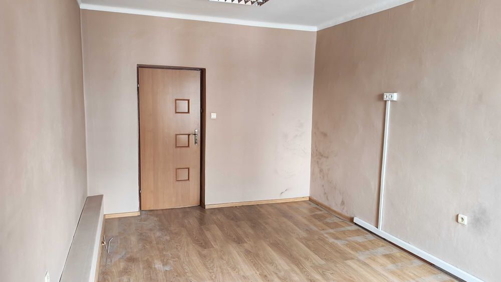 Odstąpię lokal użytkowy 17,41 m² – Ruda Śląska (Halemba) | BEZ ODSTĘPNEGO!