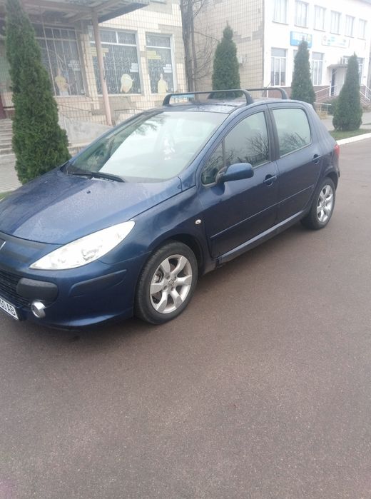 Продам Пежо 307,2л бенз 2005рік