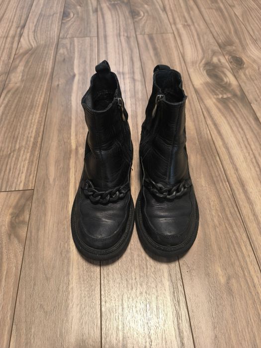 Осінні черевики для дівчинки