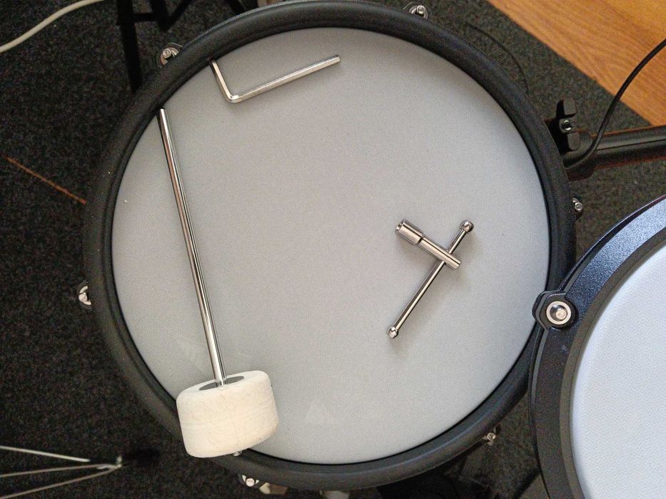 Alesis NitroMax Drumkit - Bateria Eletrônica