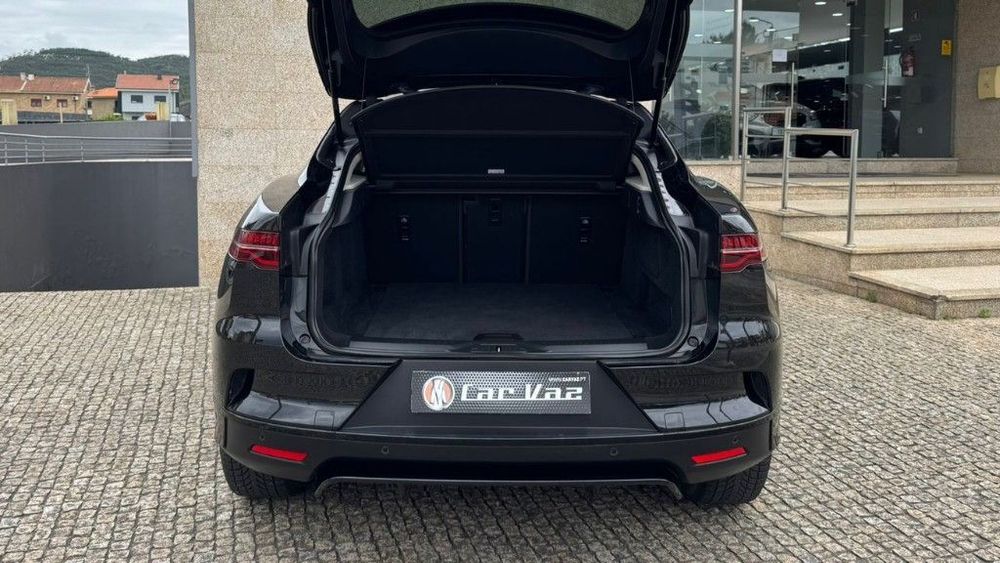 Jaguar I-Pace EV400 AWD SE