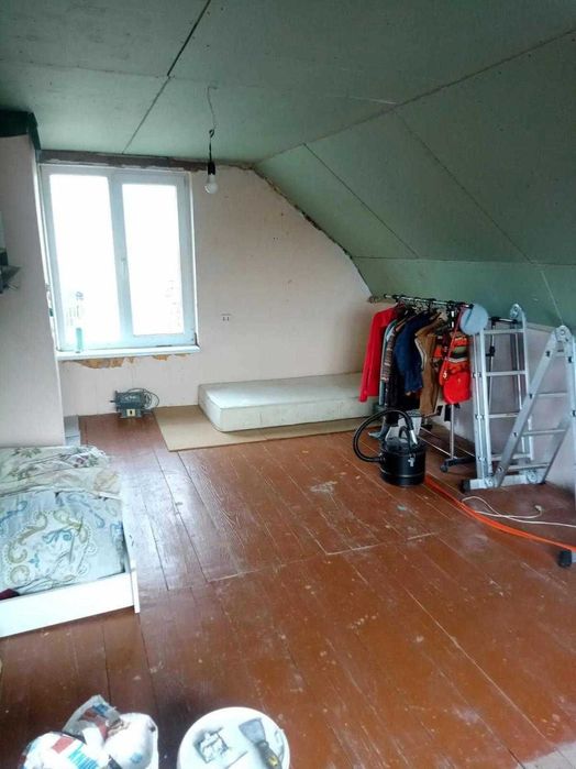 Будинок з ремонтом с.Завадів. Залишають меблі та побутову техніку.