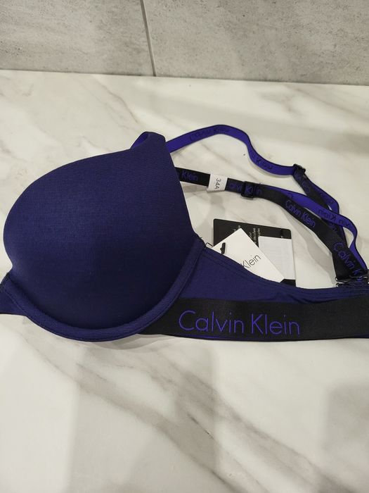 Новий бюстгальтер Calvin Klein 34A бюст CK