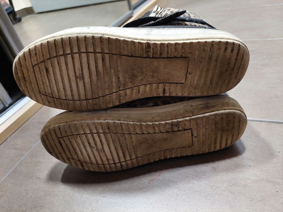 Buty damskie rozmiar 39 oddam za darmo