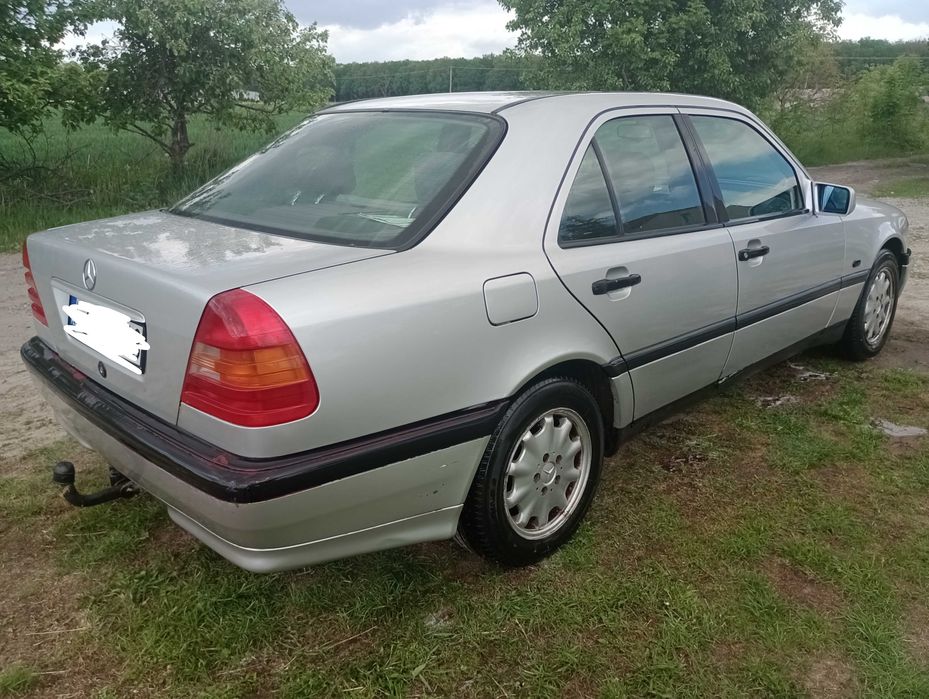 Mercedes Benz C 180