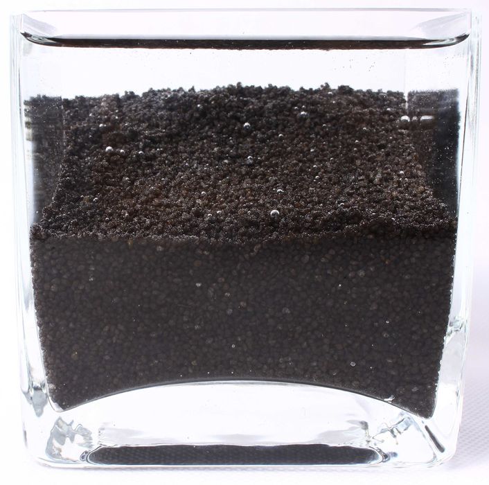 Czarny żwirek, piasek kwarcowy do akwarium 1,2-1,8mm