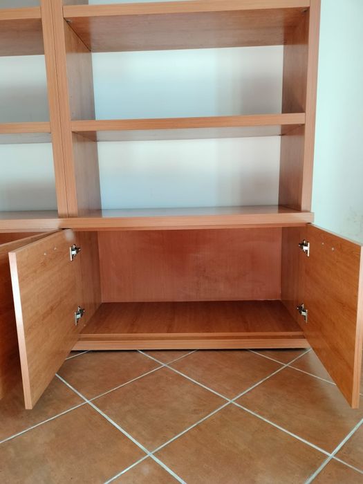 Estante madeira com arrumação inferior - 2 MT x 2,30 MT (comp.x alt.)