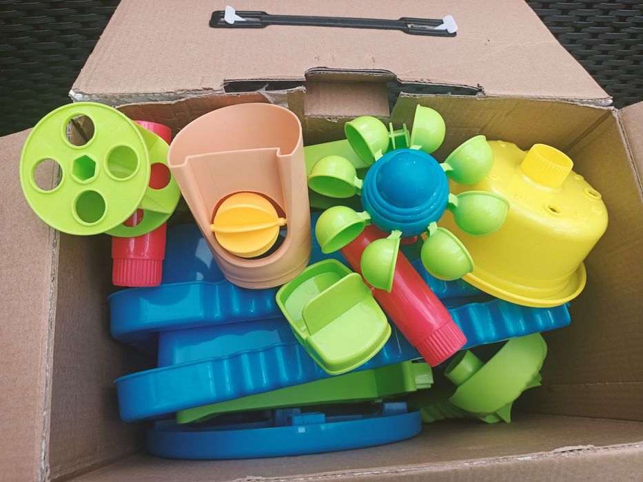 Merconcer  стіл для піску і води