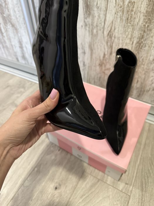 Ботильйони чорні