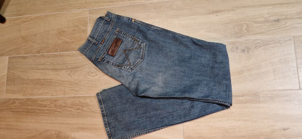 Nowe oryginalne męskie jeansy Wrangler