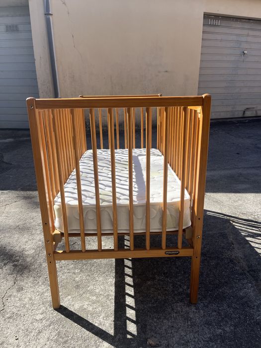 Berço com colechão