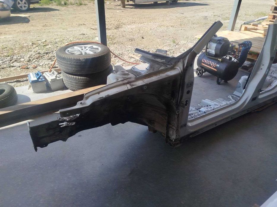 Четверть передня ліва Пассат б8 Passat b8 шрот поріг карніз кузовщина