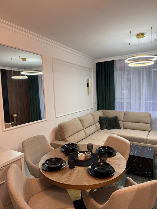 Sprzedam mieszkanie 37 m² w centrum Radomia | Po generalnym remoncie | W pełni umeblowane | Gotowe do zamieszkania | Widok na zieleń