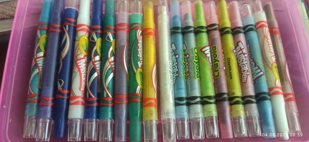 Кольорові олівці Crayola