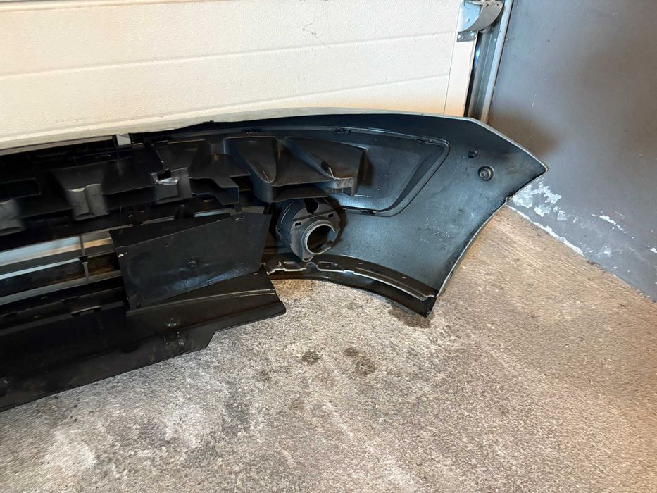 Para Choques Frontal Renault Kangoo (03-08)