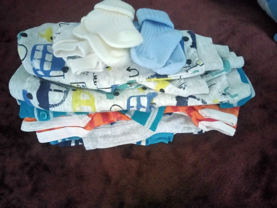 Продам пакет речей для новороджених