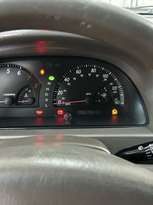 Продам Тойоту Камрі 30