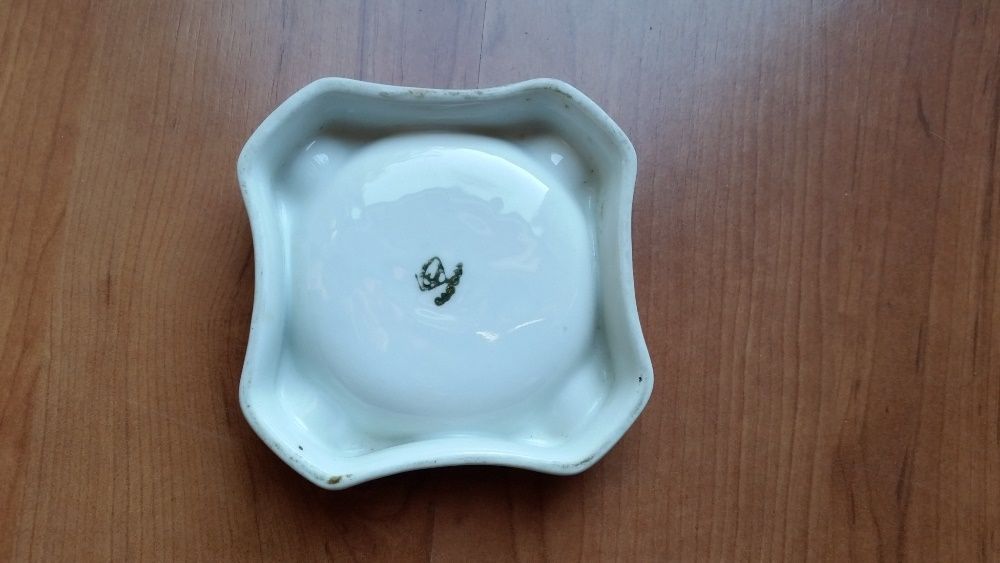 Cinzeiros VA e Candal