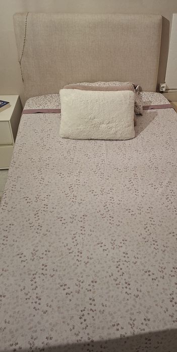 cama de solteiro