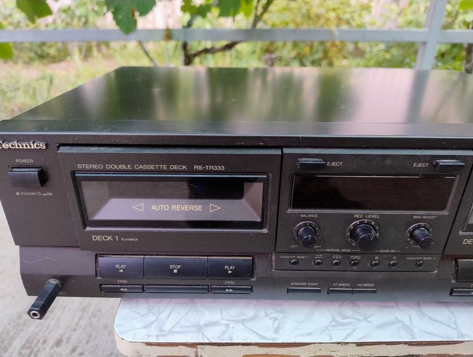 Продам двухкассетную деку Technics RS-TR333