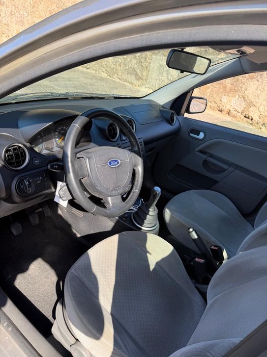 Ford fiesta 106 mil kms