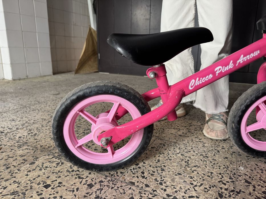 Bicicleta de Aprendizagem Rosa Sem Pedais