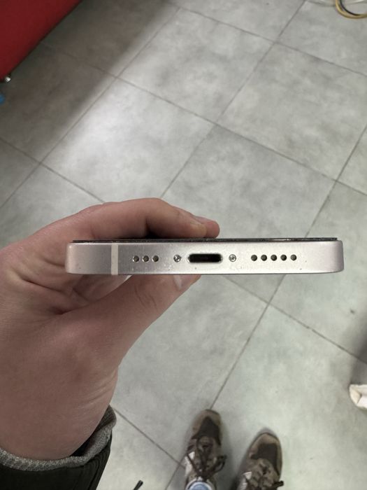 Продам Iphone 13 128gb neverlock