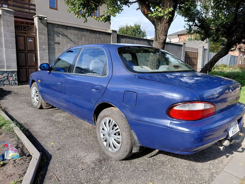 Продам KIA Clarus