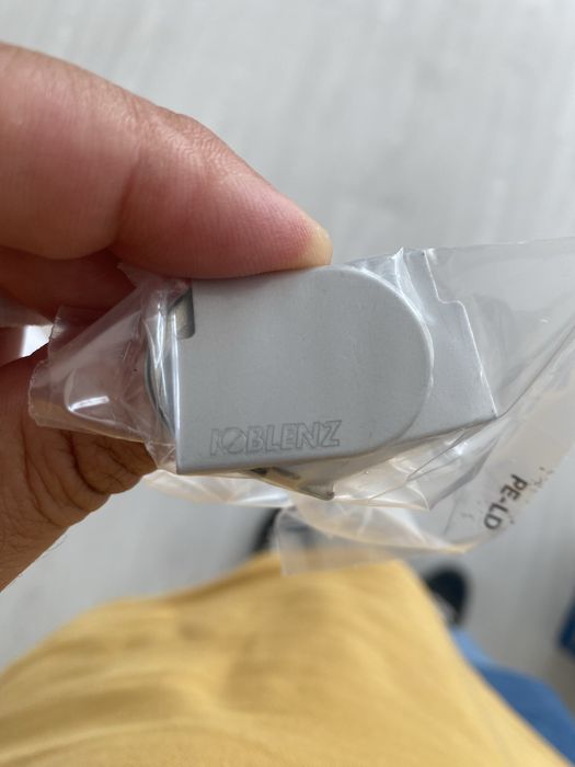 Dobradiças e fechaduras magneticas