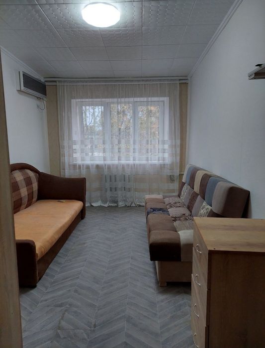 Комната в коммунальном общежитии,Черноморск.