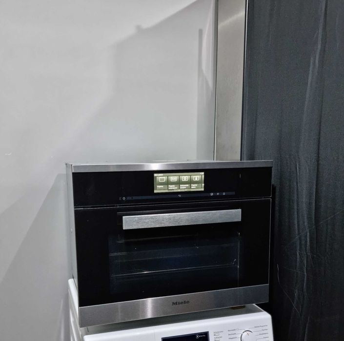 Piekarnik 2w1.Piekarnik konwekcyjno-parowy Miele DGC 6800 XL. Poj.48L