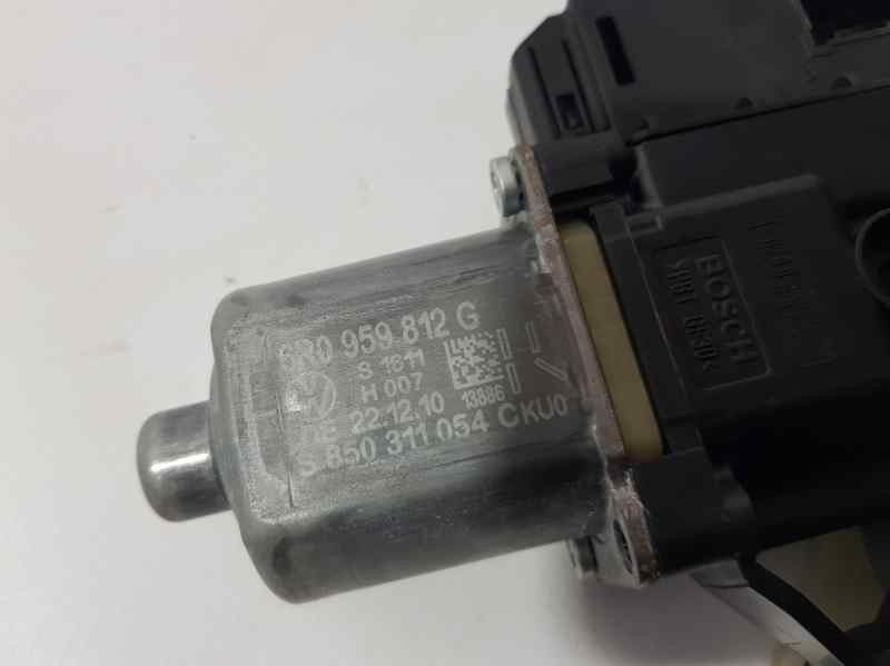 ELEVADOR DE VIDRO TRASEIRO DIREITO VOLKSWAGEN POLO 2011 -6R0959812G
