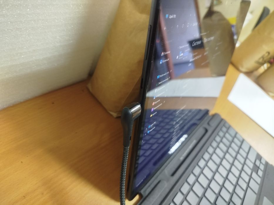 Планшет 2 в 1 Microsoft Surface X SQ1 8/128Гб