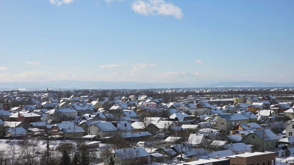 Продам 2 кімнатну видову квартиру, 58,4м в готовому будинку, і\о, бті.