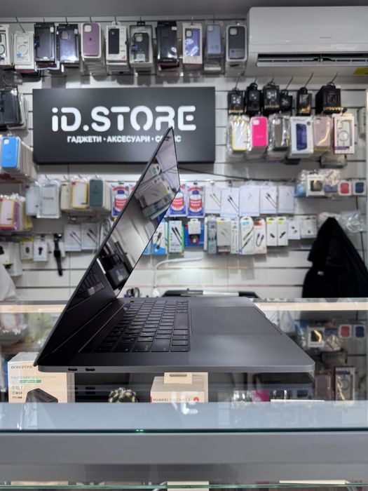 Б/У Ноутбук Apple MacBook Pro 15 2019 рік I7 6Gen 8/256Gb