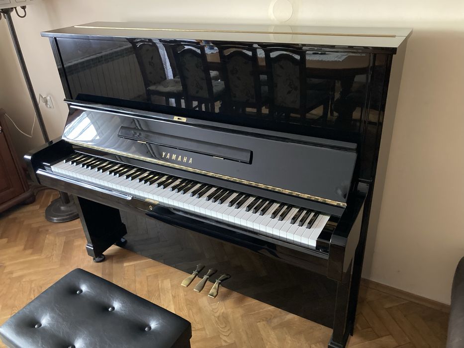 Pianino Yamaha U2