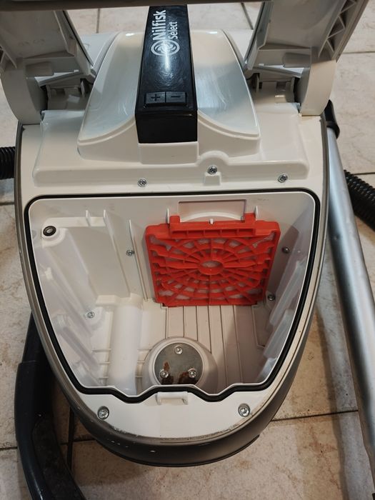 Aspirador profissional Nilfisk Select