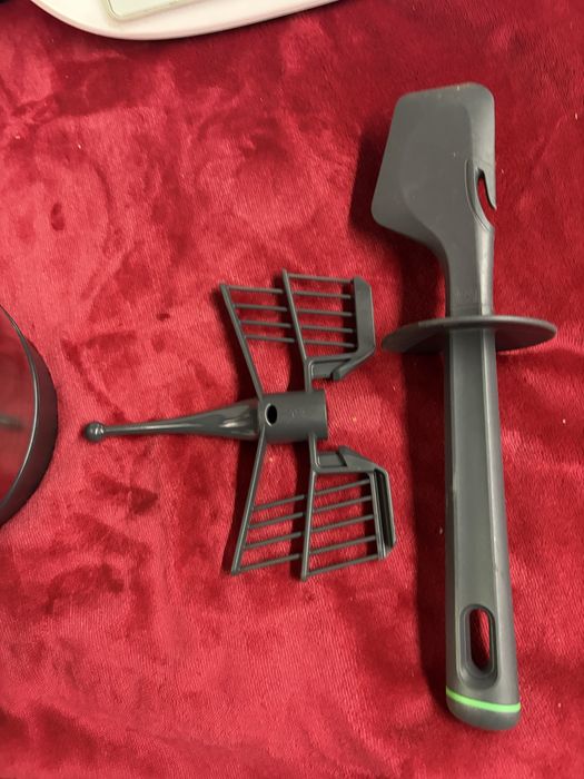 Bimby Tm6 (Semi Nova) + Copo extra Bimby (Opcional)