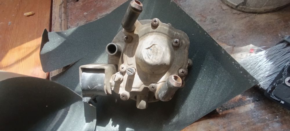 Редуктор и много других запчастей для авто