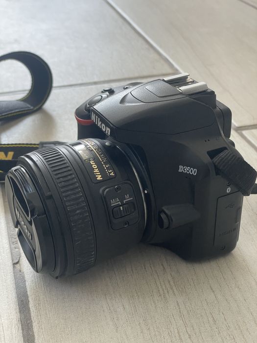 Дзеркальний фотоапарат Nikon D3500