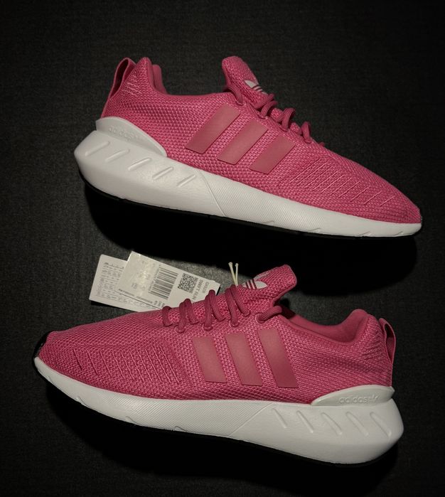 Кросівки Adidas Swift Run 22J, розмір 40, Оригінал!