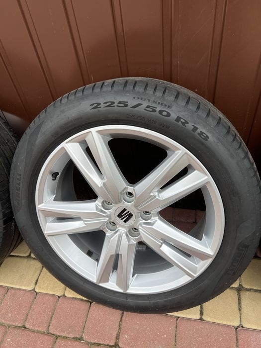 Alufelgi 18 Seat Ateca Alhambra Leon Cupra kola opona letnia komplet